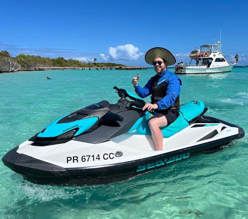 Guest enjoying a jet ski ride near an island off the Puerto Rico coast